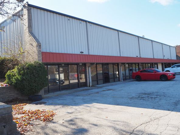 4051 N Saint Peters Pkwy, Saint Peters, MO 63304